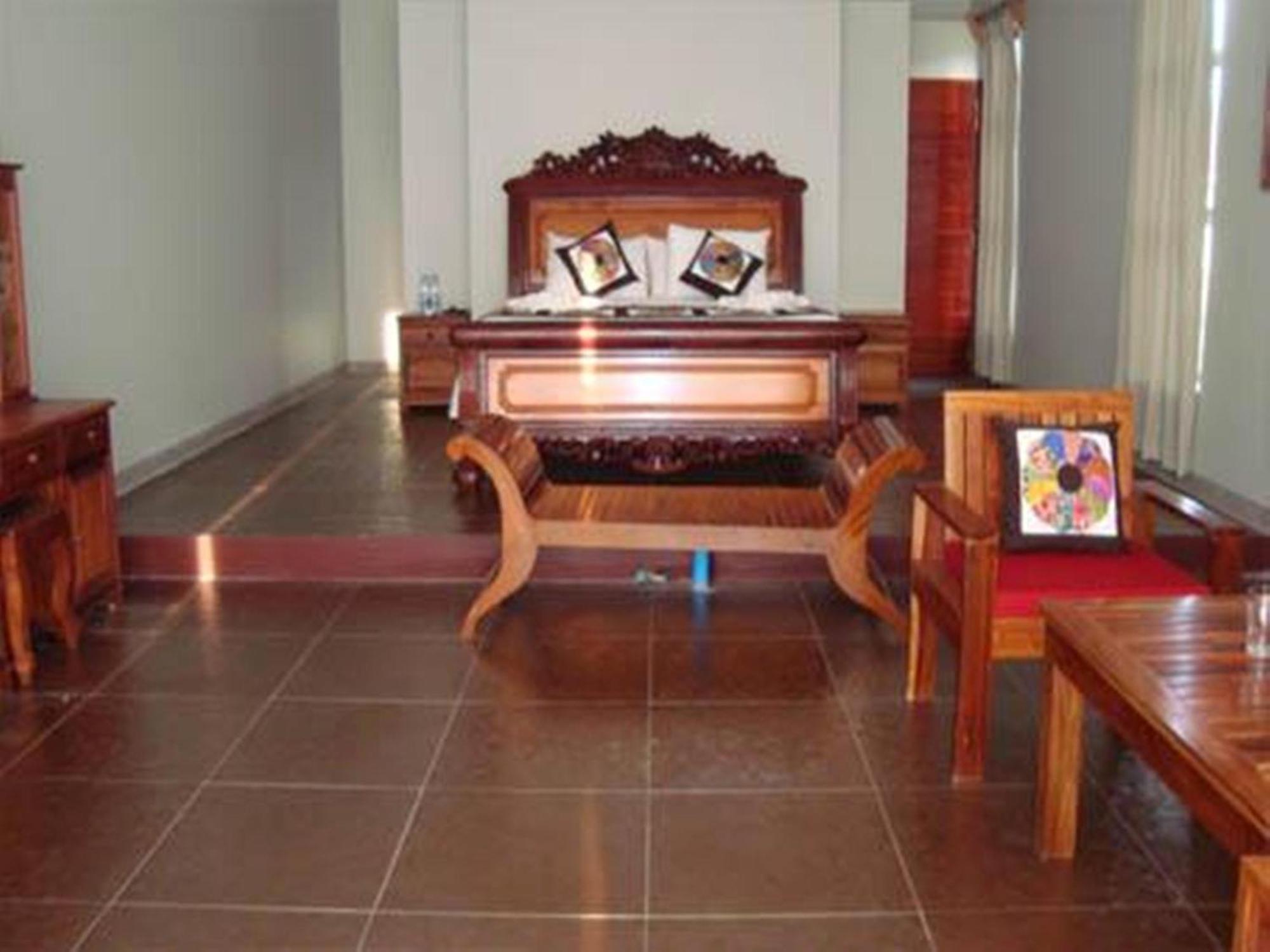 Memoria Palace & Resort Pailin Ngoại thất bức ảnh