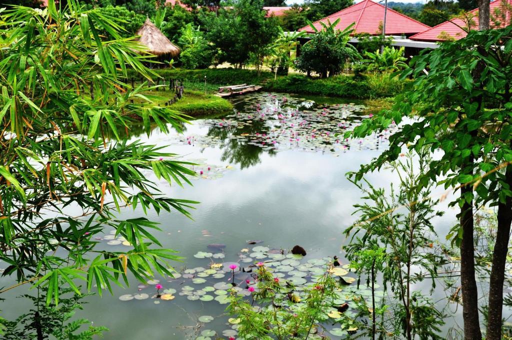 Memoria Palace & Resort Pailin Ngoại thất bức ảnh